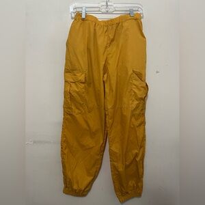 Riley Yellow Parachute Cargo Pants Women’s Medium